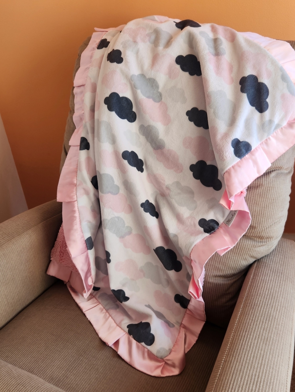 MINKY COUTURE Plush Blanket Pink Satin Clouds Baby Cozy Reversible 30 x 36